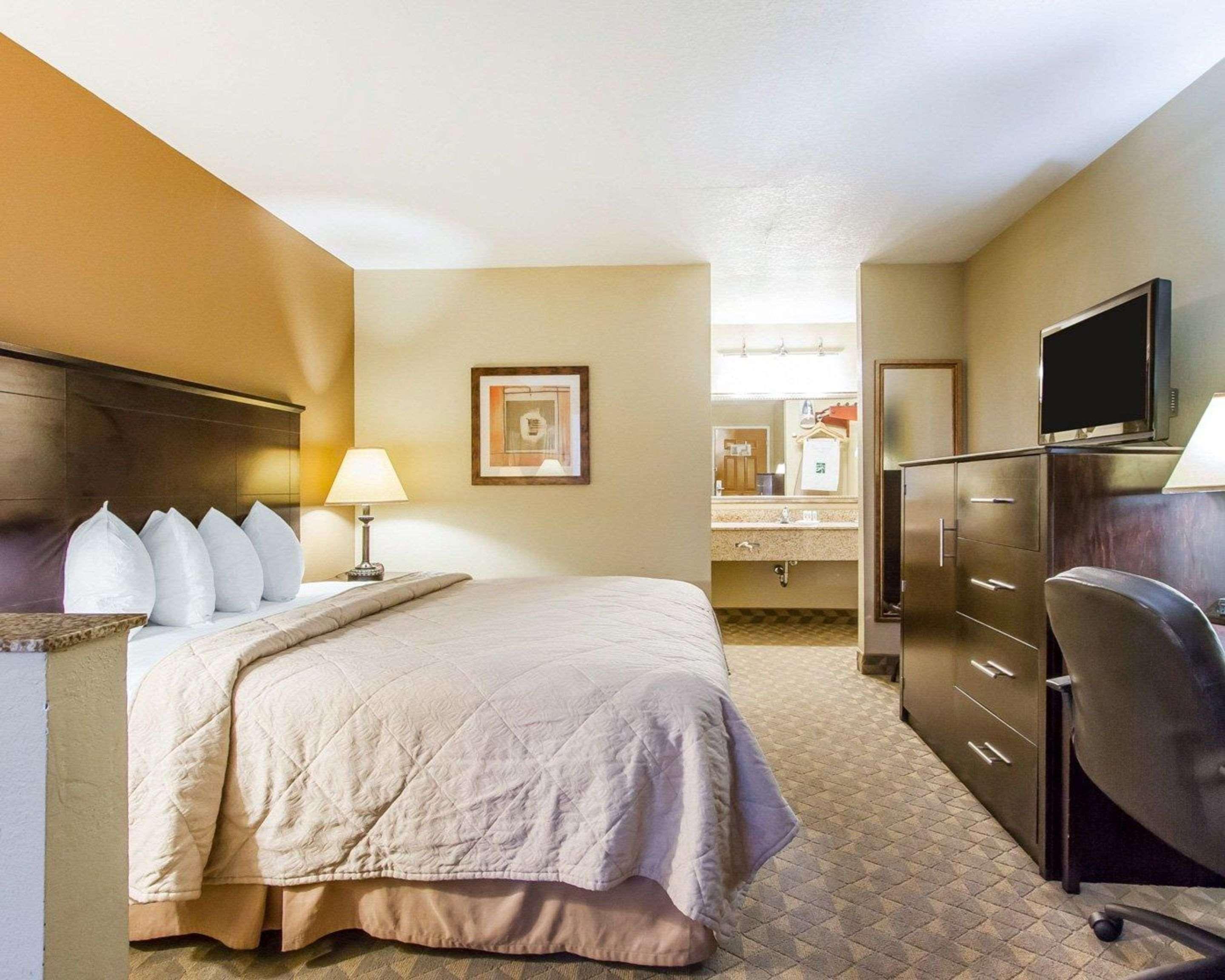 Quality Inn & Suites Greenville I-65 Ngoại thất bức ảnh