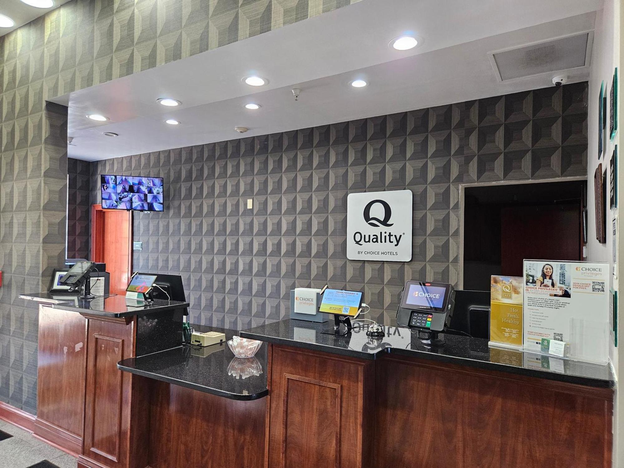 Quality Inn & Suites Greenville I-65 Ngoại thất bức ảnh