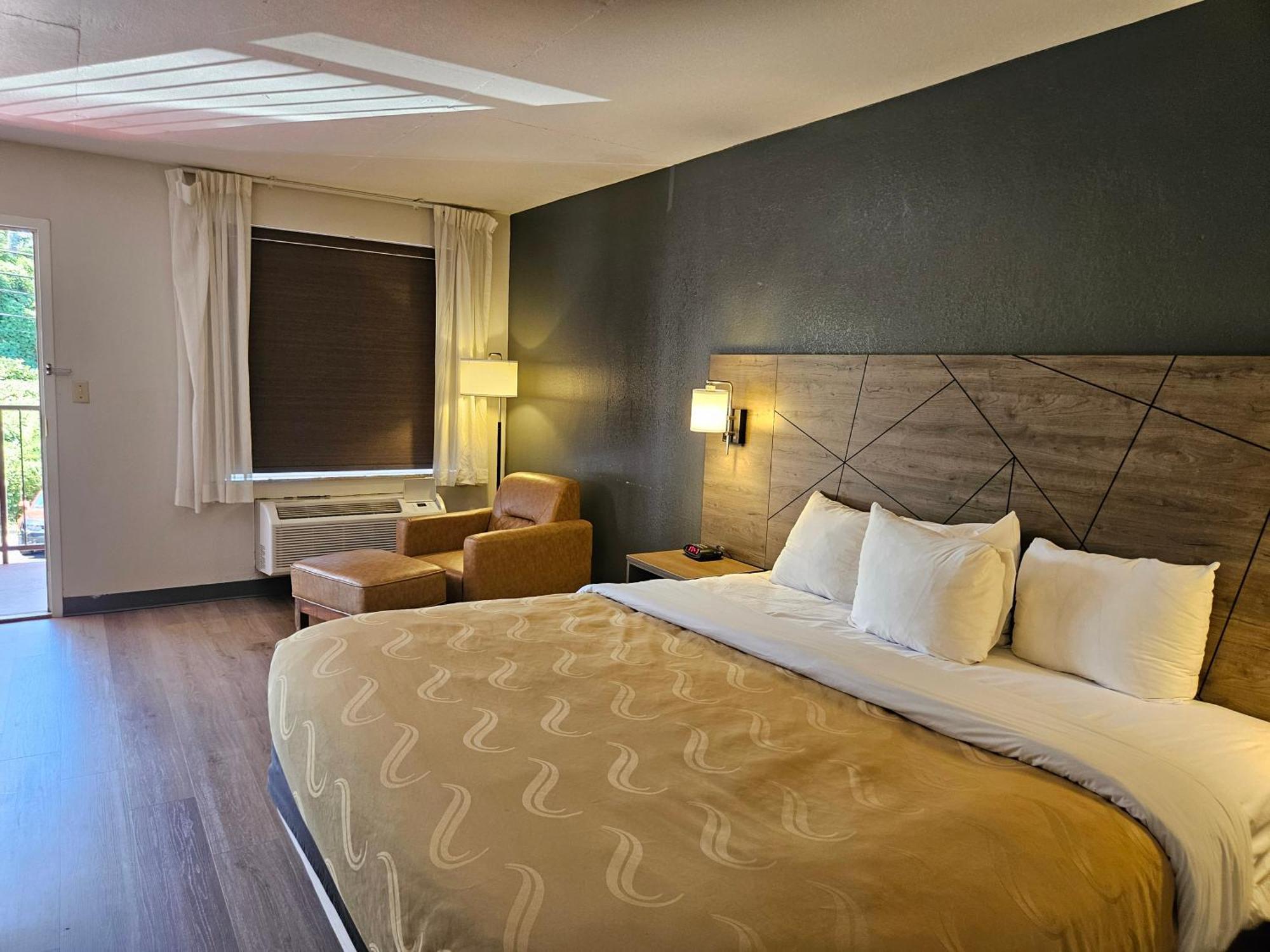 Quality Inn & Suites Greenville I-65 Ngoại thất bức ảnh